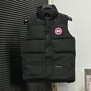 Canada Goose Men's Black Quilted Vest